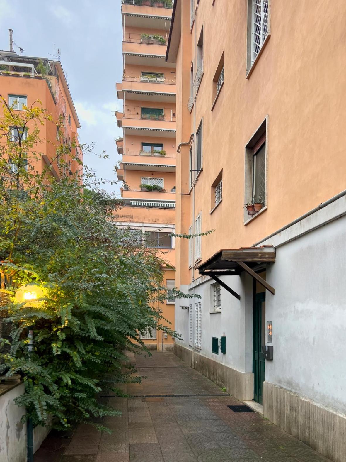 Spacious Apartment Near St Peter'S Church Rome Exterior photo